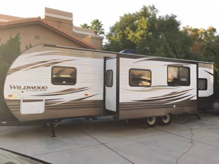 The Ultimate Vacation Travel Trailer W/ Slide Out 