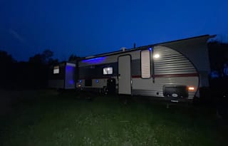 2018 Forest River RV Cherokee Grey Wolf 27DBS