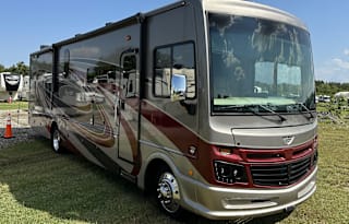 Spin's Family Coach Everything's Included for Fun