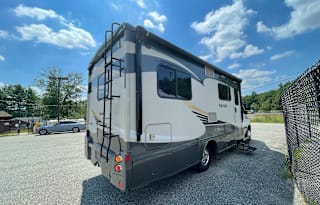 Towanda is a  2015 Itasca Navion 24V