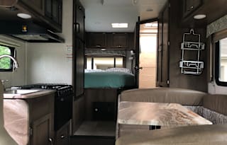 Fully Stocked - 2020 Coachmen RV Freelander 21QB