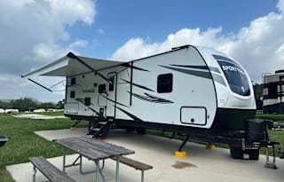 3-QUEEN BED 2023 SportTrek ST291VTQ