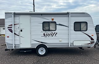 Light Weight Jayco Travel Trailer SUV towing
