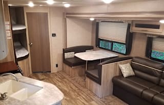 Greg and Sarah's Family Friendly Camper w/Roku TV