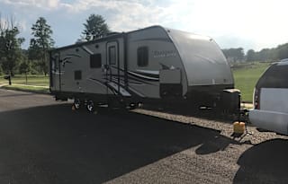 2016 Keystone RV Passport 2810BH Bunk House!