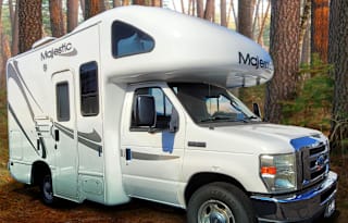 Thor Majestic 19G: Compact w/ Flex Miles