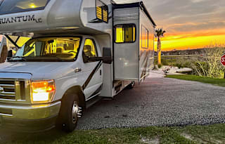 The Going Merry - Brand new luxury Thor Quantum