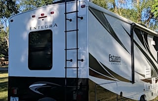 2021 Esteem 29V, Very Comfortable for Large Groups
