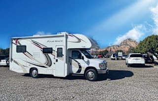 “Baby Yoda” 2019 Thor Motor Coach Four Winds 23U