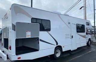 2018 Thor Motor Coach Majestic 23A.