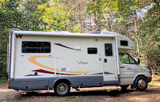 Compact Easy to Drive & Park Mercedes Winnebago