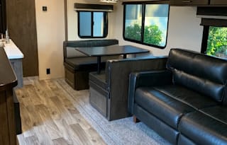 2018 Forest River Heritage Glen 30 ft