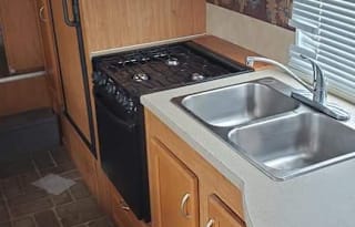 Family Friendly "Spirit" 5th wheel