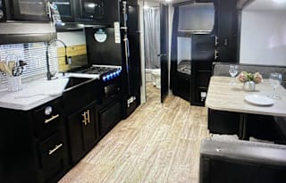 2021 Grey Wolf Luxury Family Rental