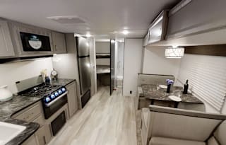 Tracer 260BHSLE - Compact Elegance!