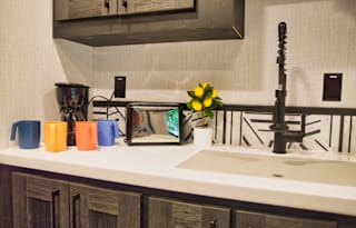 Generator / Sleeps 6  Plus / Deck