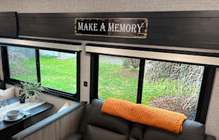 2024 Jayco Jay Flight 267BHSW "MAKE A MEMORY"