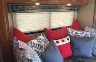 2016 Jayco Melbourne 24K - "The Golden Glamper"