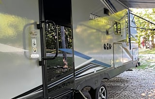 2021 Forest River RV Cherokee Alpha Wolf 22SW-L
