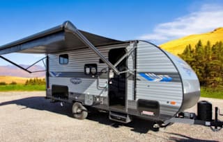 2024 Forest River FSX - 22' Sleeps 7
