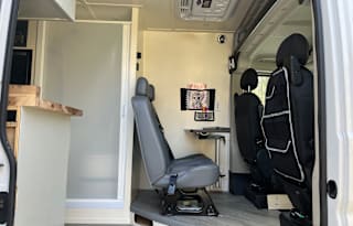 2022  Promaster 3500 ext Off Grid  White Knight