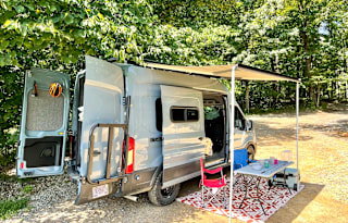 Vista Adventure Vans - Pet Friendly  2020 AWD Transit High Roof