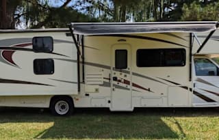 2017 Coachmen RV Freelander 31BH Ford 450
