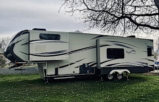 2014 Grand Design Solitude 368RD