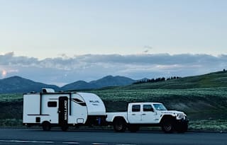 2025 heartland - COZY - even SUV can tow