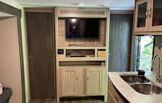 2021 Coachmen RV Freedom Express Select 29SE