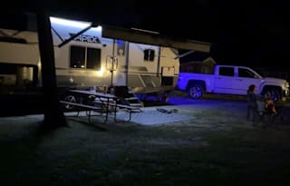 2023 Luxurious Family-Friendly Apex Ultra-Lite