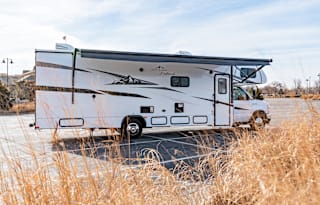 2022 EAST TO WEST Entrada 2900DS