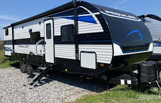 Lewis' Leisure Life RV Rental