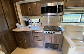 2019 Coachmen Sportscoach SRS 339DS DIESEL PUSHER