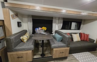 Sunflower Camper Rentals - 2025 Campsite Reserve