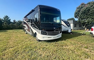 2018 Fleetwood Bounder 36D