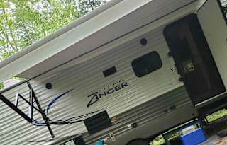 2017 CrossRoads RV Zinger Bunk House