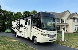 Luxury Style - 2016 Forest River Georgetown 364T