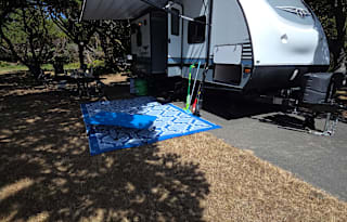 Surveyor 247BH Dog Friendly + Bunkhouse + Island
