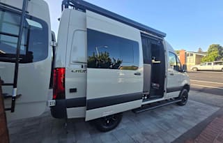 2025 Entegra Coach Launch 19YG