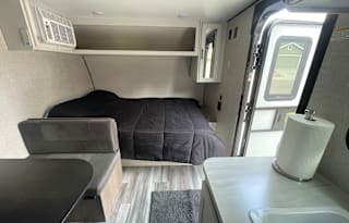 Glacier RV Rental LLC