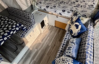 Cozy, Classic Coleman Pop-Up for 8!
