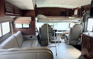Sarah's Family/Pet Friendly 2016 Forest River RV