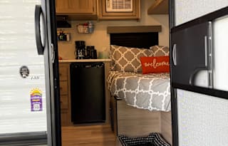 The Cozy Cutie Camper Rental