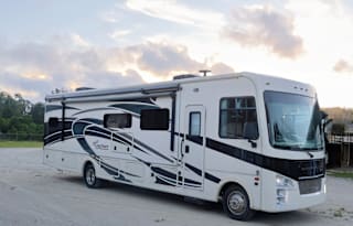 Coachmen Miranda
