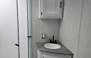 Luxury Keystone RV – Pet-Friendly Comfort