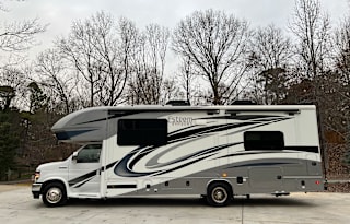 Meticulously clean 2022 Entegra  Esteem