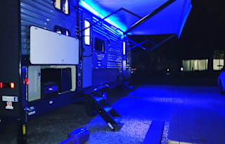 Spectacular and Super Comfortable Travel Trailer