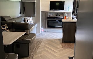 Reba-Family camper with BUNKHOUSE and WIFI