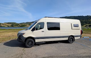 2020 ParkLand Vans Mercedes Benz Sprinter 2500